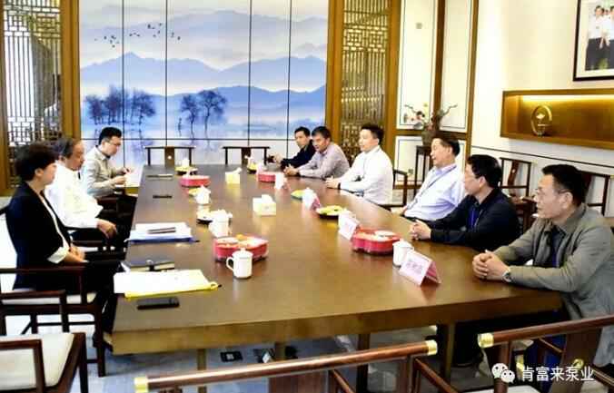 三水区委书记胡学骏一行莅临深圳俊泽劳动保护用品有限公司走访慰问